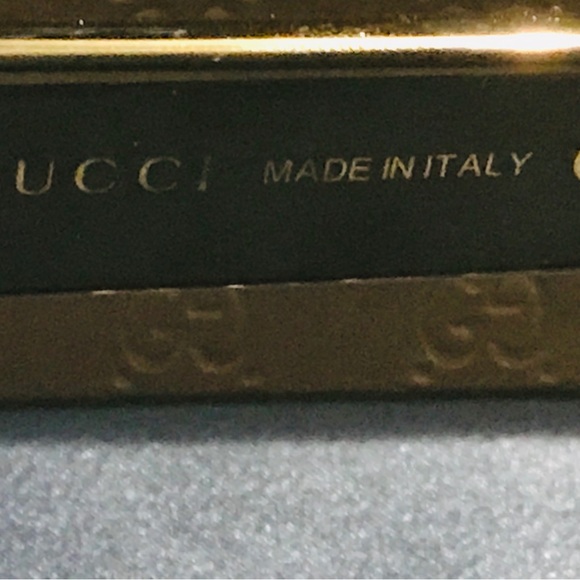 GUCCI 100% Authentic Black Eyeglasses w/Gucci gold emblem & certificate - Picture 6 of 12